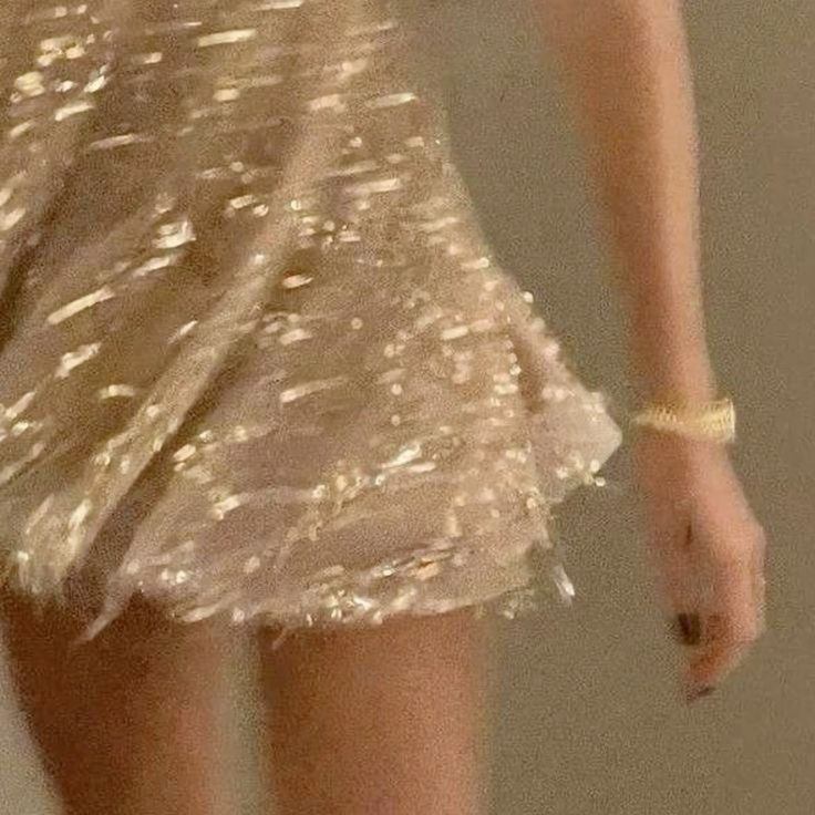 etherealdior's tweet photo. the future's bright, dazzling https://t.co/0oCJCfiijQ