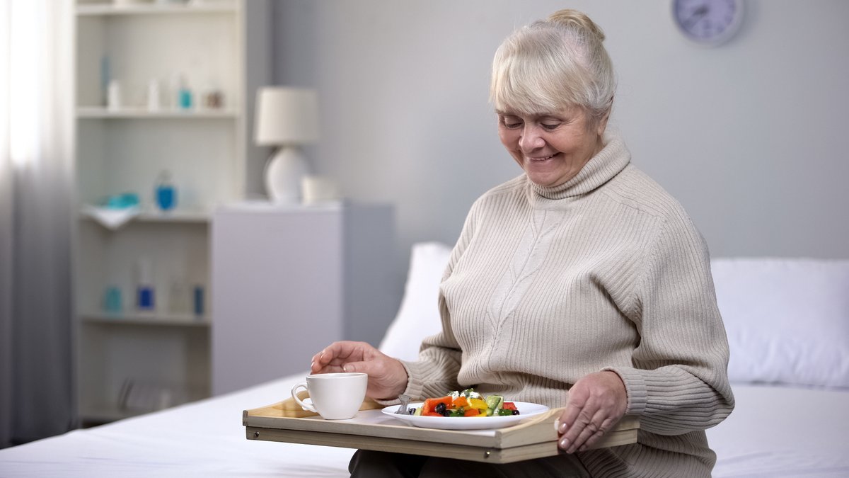 💚We’re offering a free Menu and Mealtime Review Program for residential aged care services. Receive independent feedback & recommendations from an Accredited Practising Dietitian. ℹ️ For more information: agedcarequality.gov.au/providers/food… #ACQSC #AgedCare #Food #Nutrition #Dining