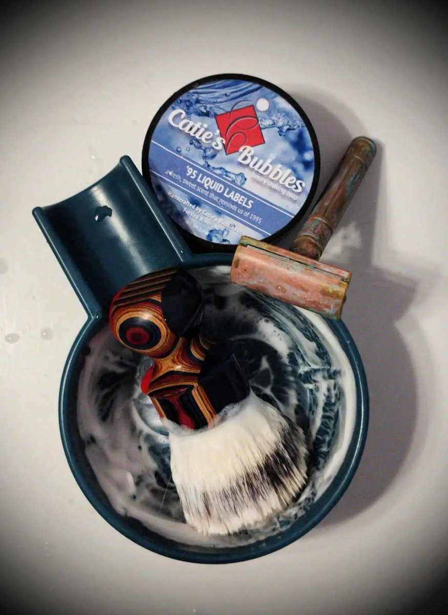 Speaking of, the first shave was quite sublime and almost perfect in execution.

Read the full article: Better Shaving Through Chemistry(?) – Adventures in Forced Patina of a Brass Overlander Razor
▸ lttr.ai/ARnL2

#shaving #wetshaving #shave #MastodonWetShavers
