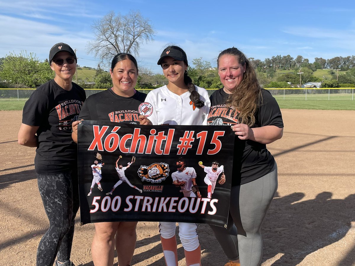 500 CAREER HIGH SCHOOL STRIKEOUTS!! Beyond grateful for these girls and coaches 🧡🤍