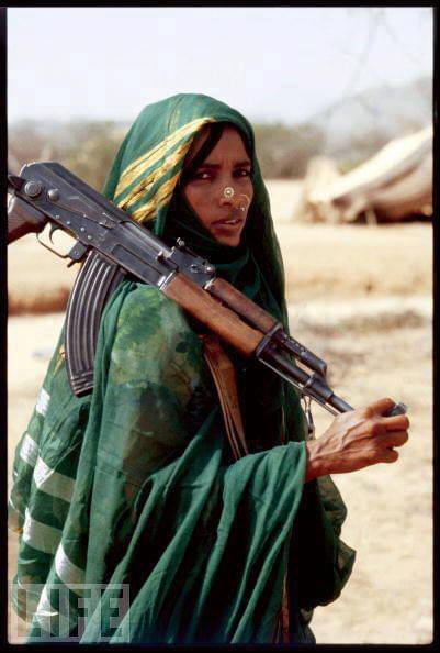@Dexabt123 For the record the gun is the same size, behold the woman of the cradle of humanity…x.com/zoomafrika1/st…
