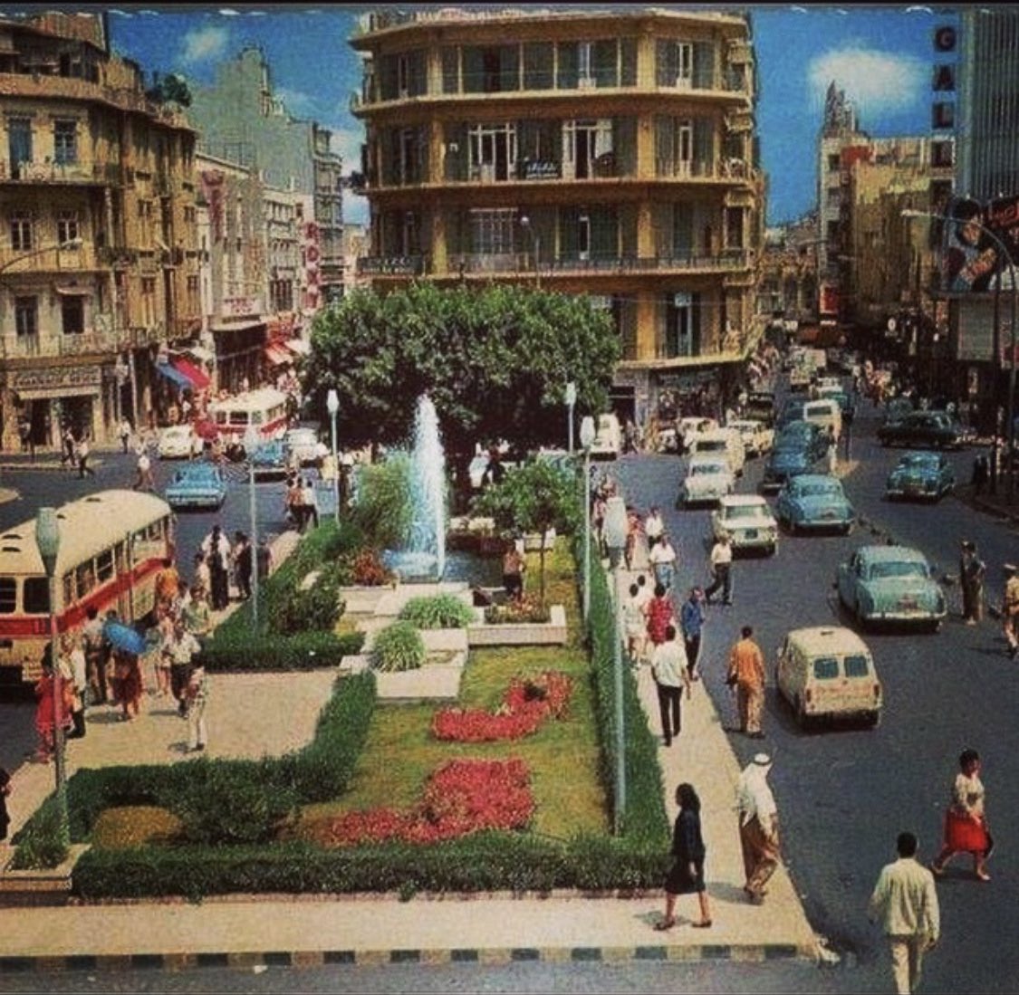 لبنان الزمن الجميل…
من وسط بيروت 
#صباح_الخير 
🇱🇧