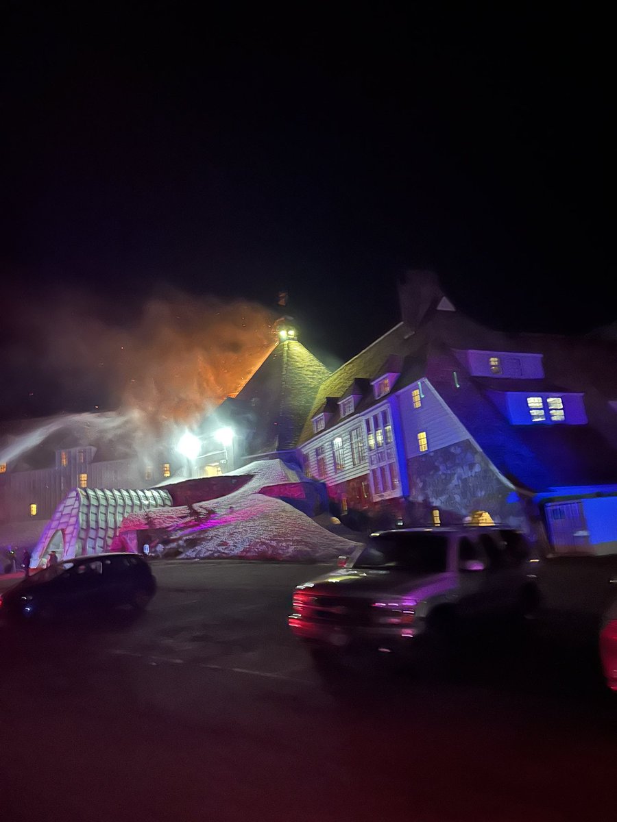 Firefighters are on-scene of a 3-alarm commercial fire at the historic Timberline Lodge. Crews are working to extinguish the fire. No injuries reported.