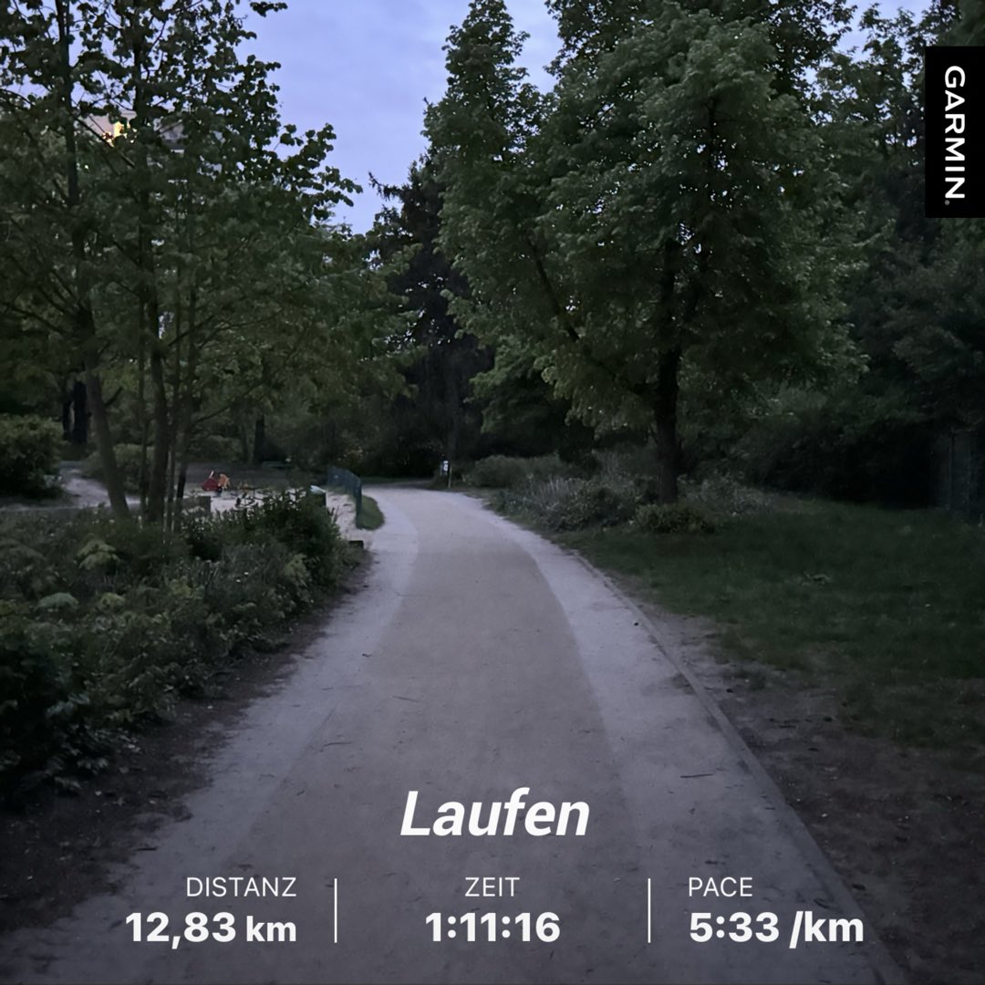 Early Morning Run 🖖☁️5°C. 5 / 6 🏃👋. #nevernotrunning