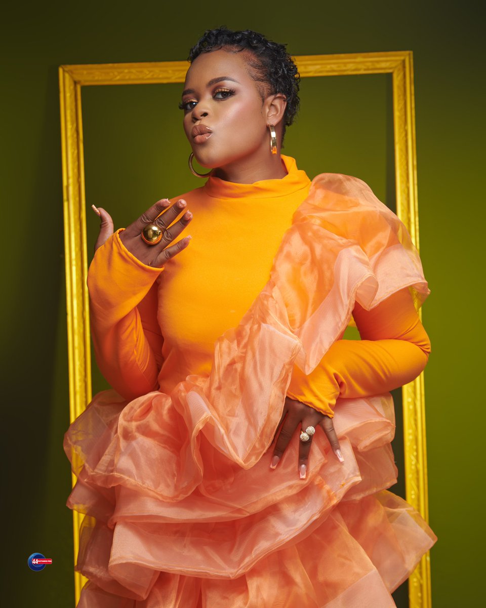 Miss Gina Promotes tweet media