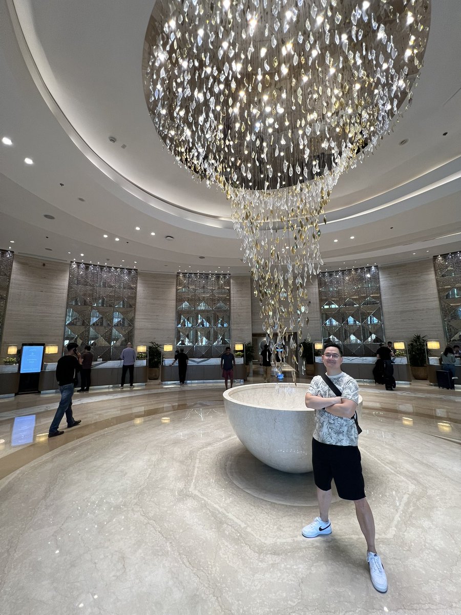 This is a pretty ballin’ hotel.