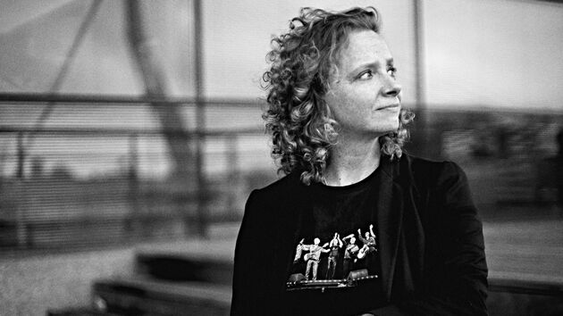 Wat is de status van de infrastructuur in de haven in 2024? Volgens Maike Akkers liggen we op schema: 'We kijken nu al naar uitbreiding van de eerste projecten die momenteel worden aangelegd.' Lees het artikel: portofrotterdam.com/nl/nieuws-en-p… #WEC2024 #energietransitie #waterstof