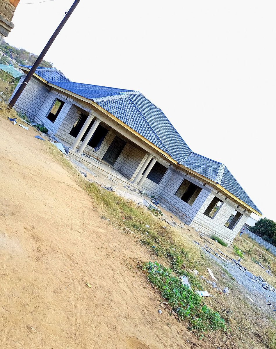 To every finger that repost this and type Amen, this year you’ll become a house owner.
Claim it!!!!