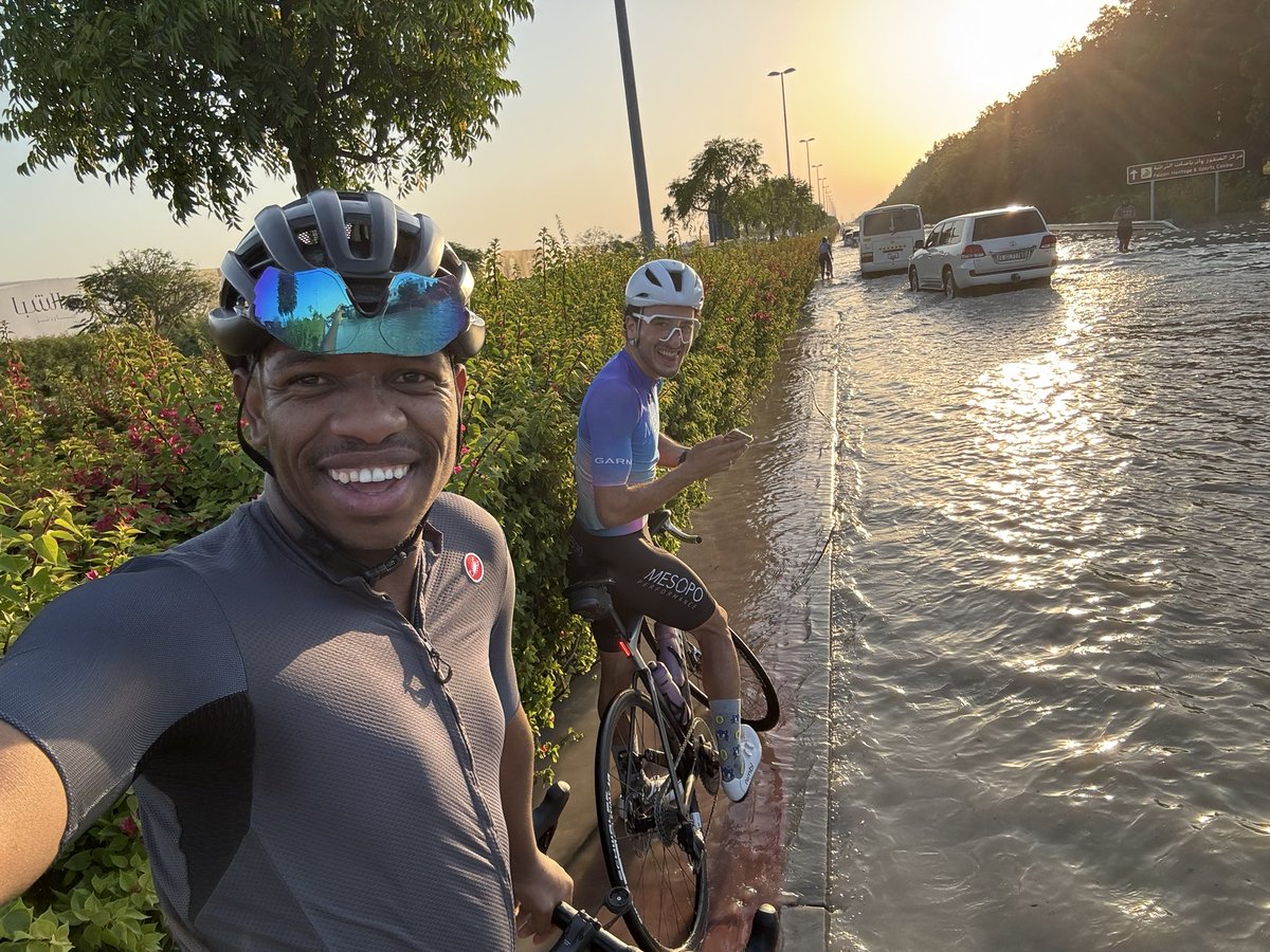 Songezo Jim Ndavuza tweet media