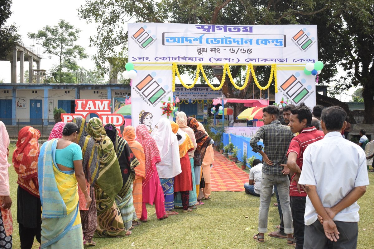 ECISVEEP's tweet photo. Amar vote, amar doyitvo ! #MyVoteMyDuty 🇮🇳🙏 

#YouAreTheOne #IVote4Sure

Check out the facts at a glance of the #Phase1 poll in #WestBengal

#ChunavKaParv #DeshKaGarv  #GeneralElections2024 #GoVote https://t.co/a1IyJOLY4v