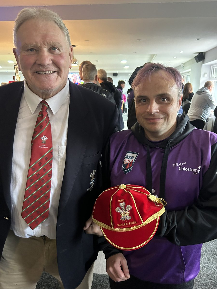 📸 Purps and @WalesRugbyL PDRL player @Tymastyle pictured with Wales Rugby League legend and current President Mike Nicholas after our game with @AberavonClub last year. A little teaser for an upcoming announcement maybe? 🤔 #UpThePurps💜 #RugbyLeague #StomaAware