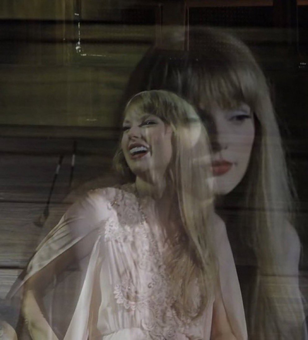 mirrorballmk's tweet photo. Cause something counterfeit's dead
It was legendary
It was momentary
It was unnecessary
Should've let it stay buried…… HELLO???????? #TaylorSwift @taylorswift13 @taylornation13 https://t.co/b0IPWoNdUi