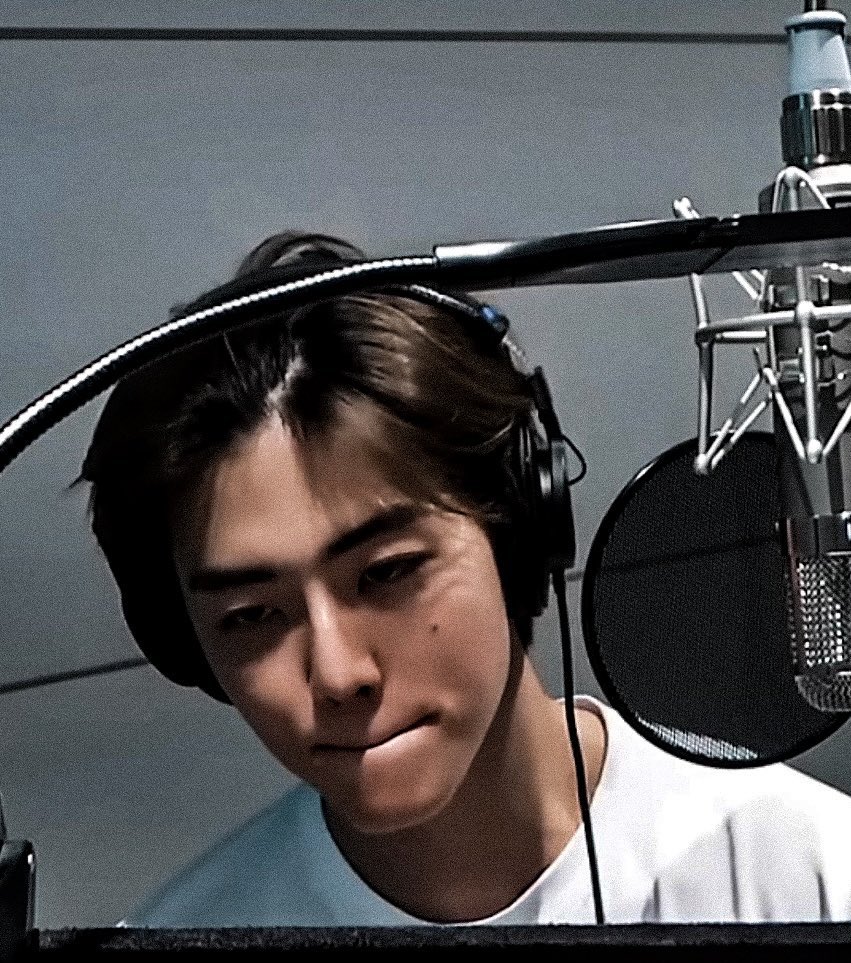 : ถ้าจะจีบก็คิดดีๆ พี่อายุ 33 สามารถเป็นแม่เธอได้

: งั้นเรียกหม่ามี๊ก็ได้อะดิ