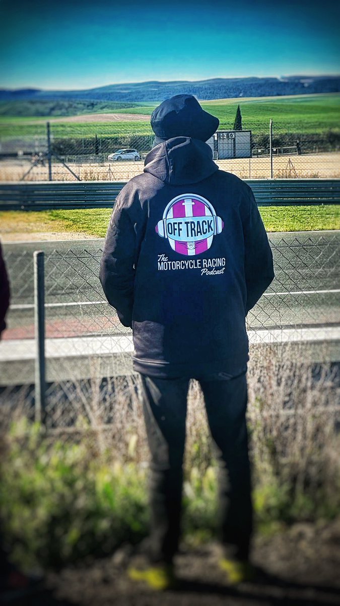 This is awesome! We might not be at Navarra, but some of our brilliant supporters are 🙌🏼✊🏼🇪🇸 Off Track Merch ⤵️ hmycustoms.co.uk/off-track-podc… 📸 Ryan Kirk