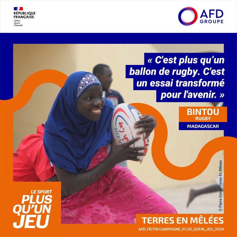 #PlusQuunJeu | Le projet @terresenmelees favorise l’émancipation des filles par le rugby à Madagascar. 🏉Le sport, outil de développement personnel, social & éducatif participe à la📉du nombre de grossesses précoces. Découvrez & partagez leurs histoires👉bit.ly/4arOWUn