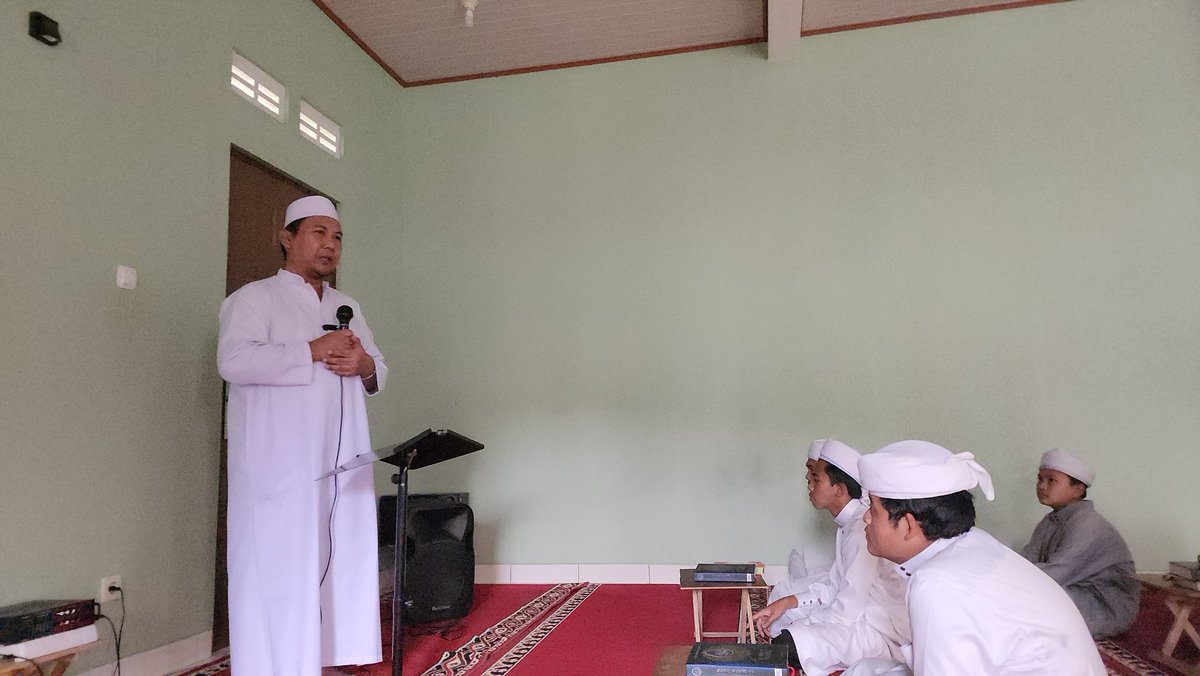 AbdulHarist's tweet photo. @ Ma'had Nurusysyifa, Ciater, Subang https://t.co/uu6KZnkEOw