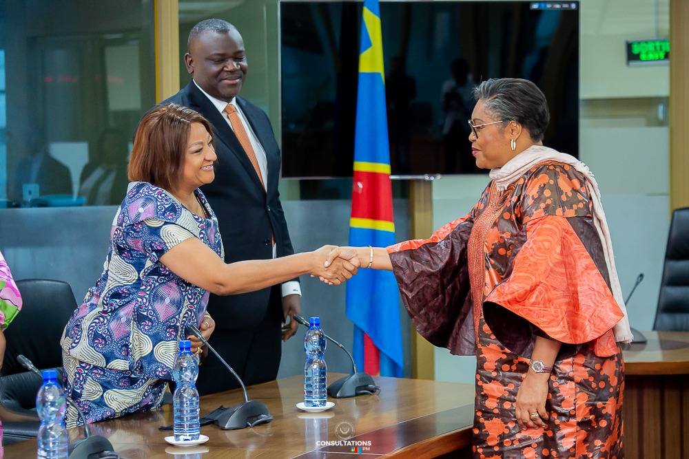 ClaireKengo's tweet photo. L'Histoire prend note: petits pas de femmes, grands pas de la RDC! #PM #RDC #LeadershipMatters https://t.co/27OZ0zt8NM