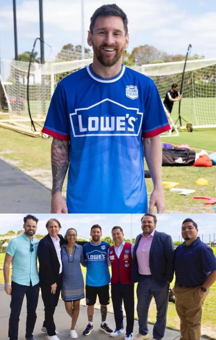 FCBalbicelestes's tweet photo. ✔️Official | "Lionel Messi joins the Lowe's Home Team (NFL)." 🐐🦩 https://t.co/O77d7xkKqs