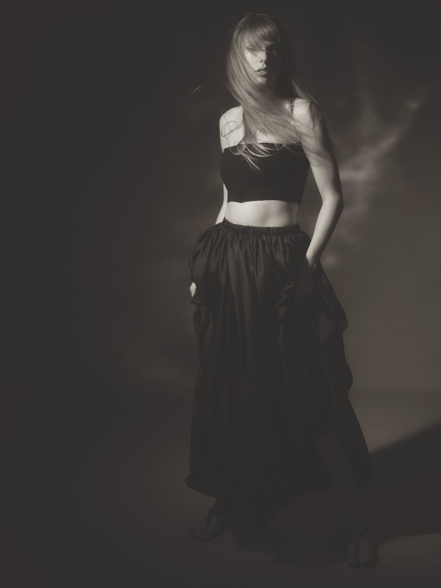 taylorswiftbr's tweet photo. As músicas "The Black Dog", "Peter" e "The Manuscript" são COMPOSIÇÕES SOLO de Taylor Swift para o álbum "THE TORTURED POETS DEPARTMENT: THE ANTHOLOGY"! https://t.co/r2PGSC9fv4