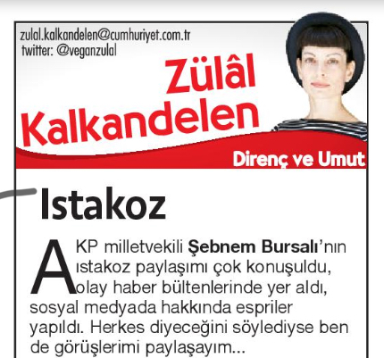 ISTAKOZ VAHŞETİN FİYATI KAÇ PARA? Bir “yemek” olarak sunulan ıstakoz, masalardaki tabaklara koyulmadan önce hangi aşamalardan geçer? Yakalanarak canlıyken bir süre esir edildiği soğuk sudan alınıp doğrudan kaynayan suya atılarak haşlanır. Çünkü suya atmadan önce öldürülürse,