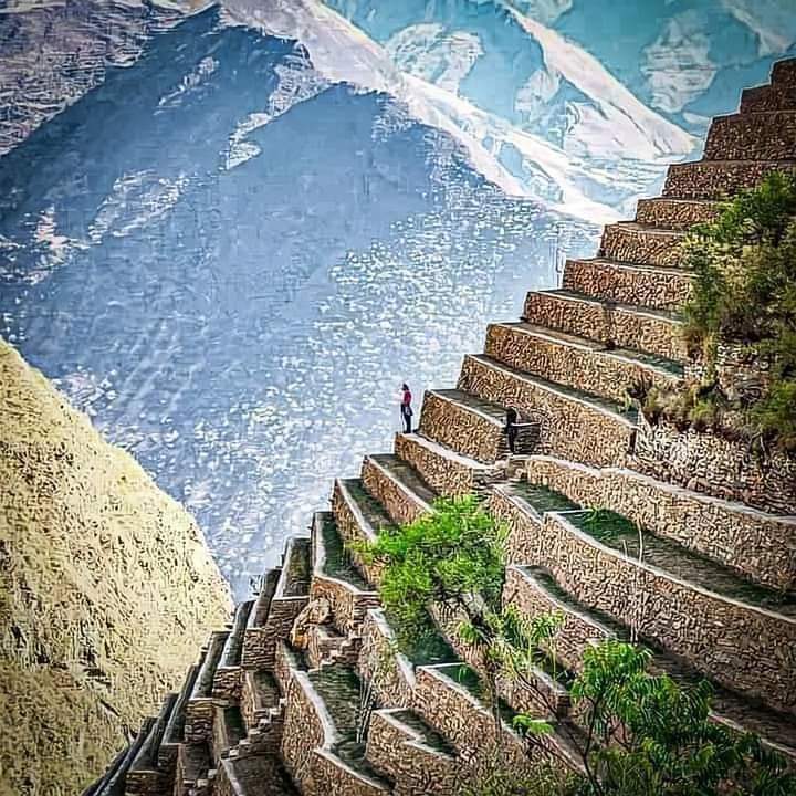 🟢 Ciudadela de Choquequirao.
Entre Cusco y Apurímac - Perú. 
Tan maravillosa y espléndida como Machu Picchu.