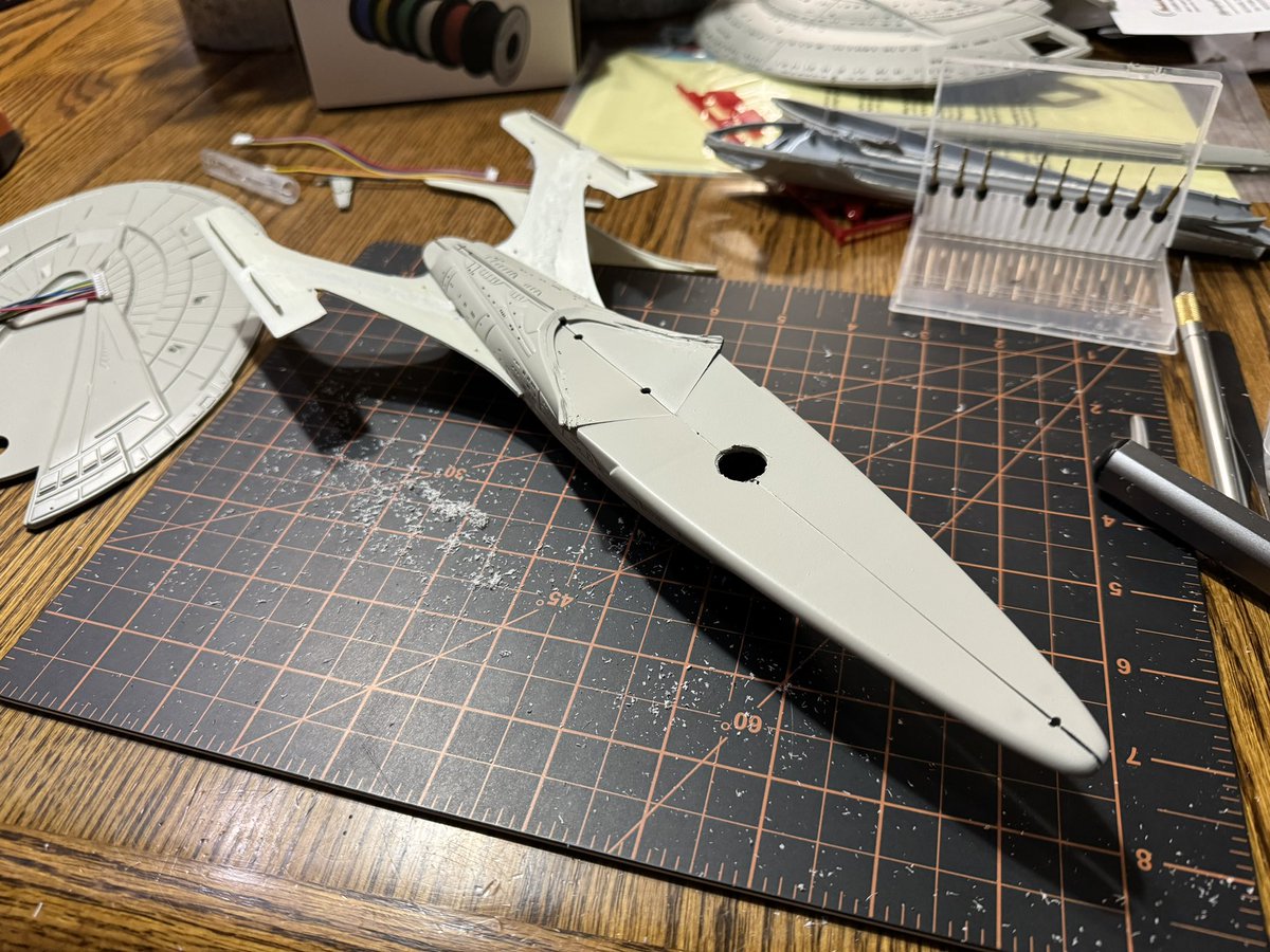 Xcaliber_009's tweet photo. #Enterprise-E build (1 of 2) continues! Recolored the ship and prepping for wiring this weekend. Window filling to begin as well. Will be testing these new wiring kits too.

Excited for progress! Will be drilling windows in number 2 while windows dry.

#StarTrek #ScaleModel https://t.co/4wJHSUvvLx