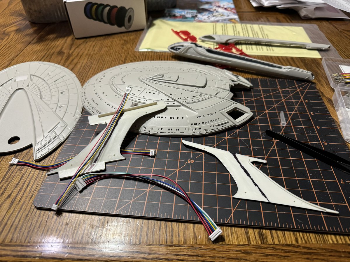 Xcaliber_009's tweet photo. #Enterprise-E build (1 of 2) continues! Recolored the ship and prepping for wiring this weekend. Window filling to begin as well. Will be testing these new wiring kits too.

Excited for progress! Will be drilling windows in number 2 while windows dry.

#StarTrek #ScaleModel https://t.co/4wJHSUvvLx