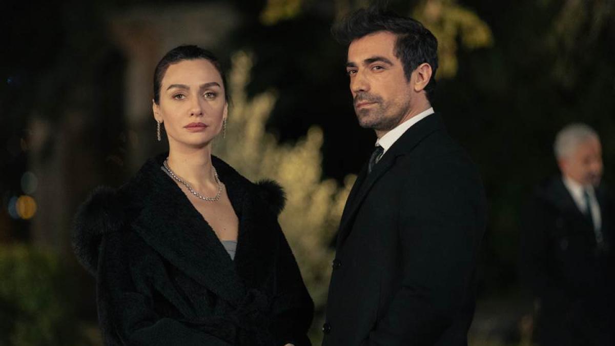 Ibrahim Çelikkol se ha convertido en uno de los actores más cotizados de Netflix gracias a 'Las alas de la ambición', una ficción que cuenta ya con tres temporadas. marie-claire.es/que-ver-tv/700…