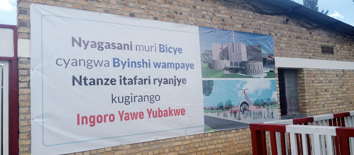 AdelphineU's tweet photo. ⛪Igishushanyo mbonera cy'Ingoro ya Yezu Nyirimpuhwe Ruhango.

Ni mu gihe Diyosezi ya #Kabgayi, muri uyu mwaka iherutse gutangaza ko imirimo yo kubaka Ikibaya cy'Amahoro cy'#Ingoro ya Yezu #Nyirimpuhwe mu #Ruhango izatangira muri Nyakanga 2024 

#IngoroYaYezuNyirimpuhweRuhango https://t.co/YSIzSutLHE
