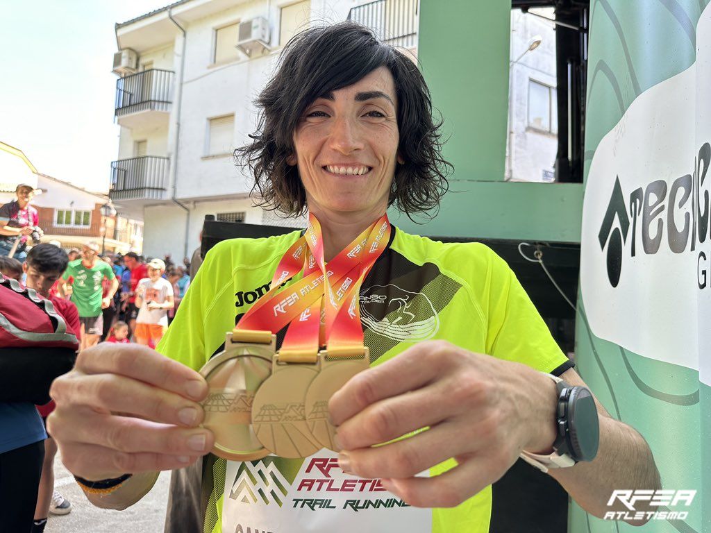 𝑷𝙡𝒆𝙣𝒐 𝒂𝙡 6⃣ @OihanaKortazar👑 “No me gusta dejarme nada en las competiciones” SUBIDA VERTICAL 🥇 ABS🥇 EQU🥇 F35 CARRERAS DE MONTAÑA 🥇 ABS🥇 EQU🥇 F35 Entrevista 🔗bit.ly/444XQEU 🖊️@VicenCapi