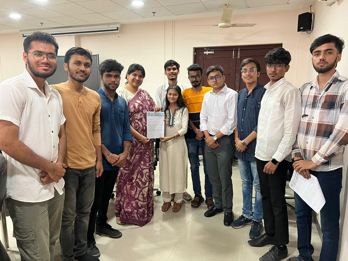 ABVP Mumbai tweet media