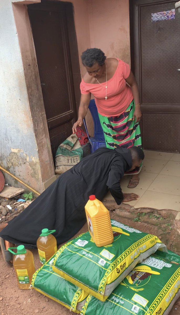 obijuniorfx's tweet photo. Thank you TwitterNG. Mama has been found alive!!! She almost did not recognize me. I paid her a visit yesterday.. https://t.co/tW2mpKh2tO
