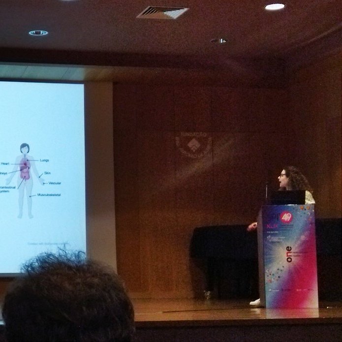 Catarina R Almeida tweet media