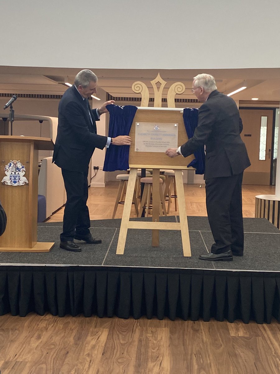 A huge pleasure to attend the formal opening of the Three Counties Medical School in #Worcester - a project I’ve campaigned for over many years & which will be training local doctors for our NHS for generations to come - great to hear more funded places coming this year & next