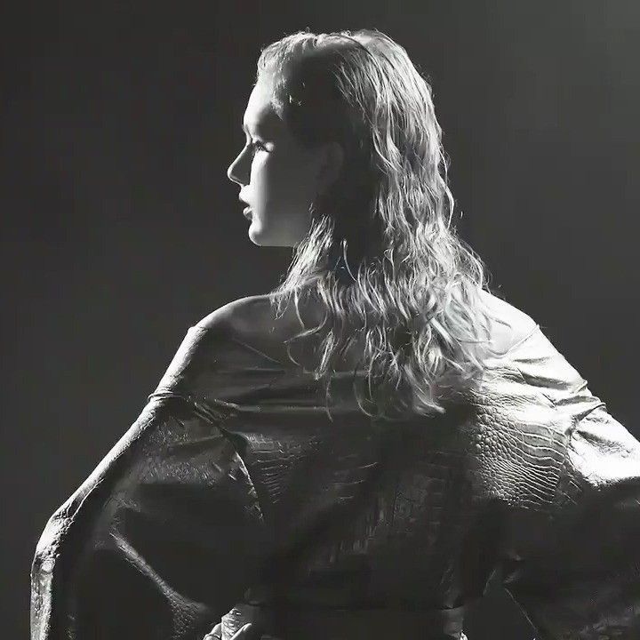 🚨| Taylor Swift on "thanK you alMee"

"Your kid comes home singing a song that only us two is gonna know is about you"