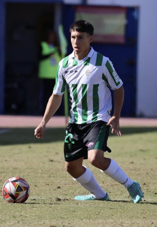 BUENOS DÍAS CORDOBESISTAS!
Se acerca el finde y este se avecina intenso💪🏻⚪️🟢
Pero hoy estamos de celebración, tenemos doble cumpleaños en el filial. Nuestro capi <a href="/MarcEsteban7/">Marc Esteban</a> cumple 2️⃣3️⃣años y #AdriVázquez cumple 2️⃣0️⃣años
Desde ATUCOR os deseamos un FELIZ CUMPLEAÑOS🤗🤗