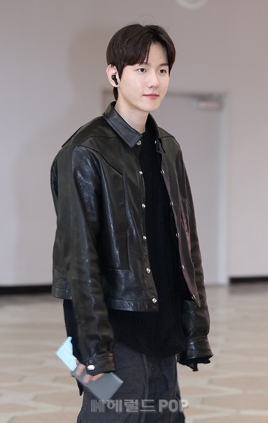 knockknock0408's tweet photo. BAEKHYUN https://t.co/gdwcUJgTrJ