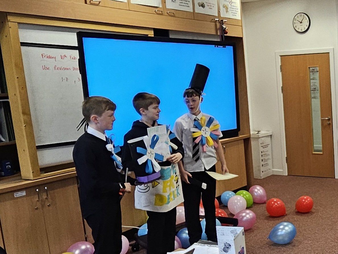 LModernstudies's tweet photo. Final speeches before the S1 elections. A great end to the S1 rotation. https://t.co/5HSMGN6IZv