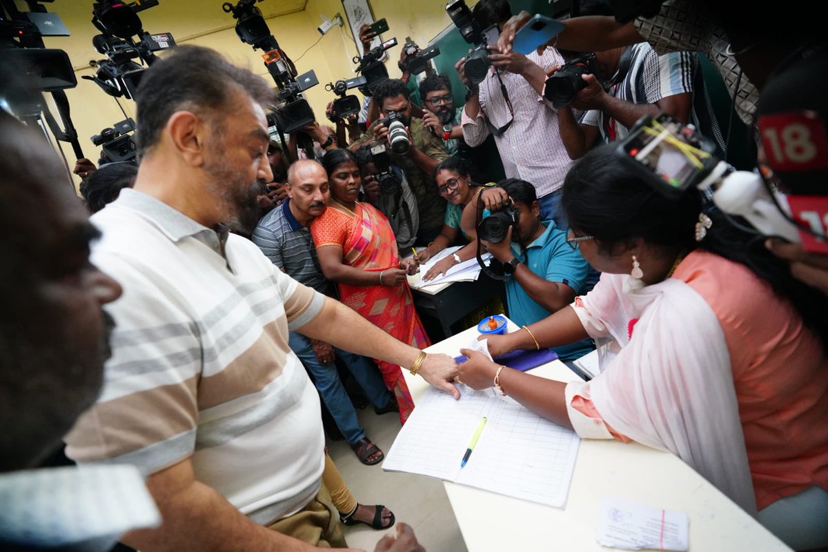 Thalaivar voted @ikamalhaasan 🔥💐 
#kamalhaasan #MakkalNeedhiMaiam #DMK