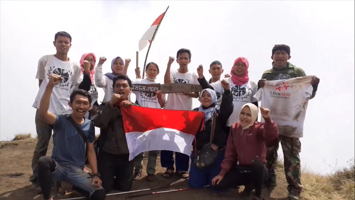 MongabayID's tweet photo. Difabel Pecinta Alam, Mendaki untuk Hapus Stigma dan Kampanye Kerusakan Alam.
https://t.co/XDdg23KAmz https://t.co/fYPhptUkQz