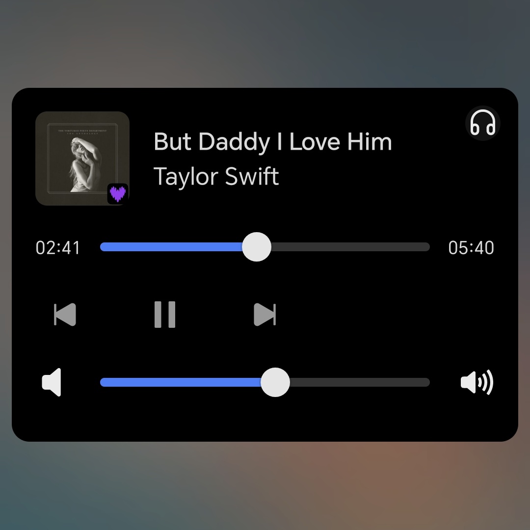ChloeW_00's tweet photo. “Now I'm running with my dress unbuttoned
Screamin', "But, daddy, I love him"
I'm having his baby
No, I'm not, but you should see your faces
I'm telling him to floor it through thе fences
No, I'm not coming to my senses
I know it's crazy
But he's the one I want” https://t.co/2x5VdvevM1
