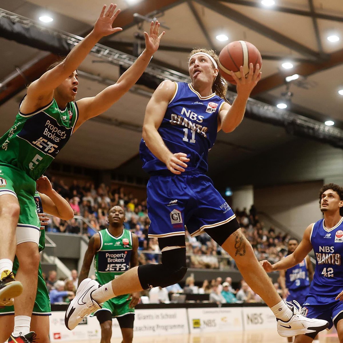 GiantsNZNBL's tweet photo. 📈  #StatsAttack👇

2️⃣0️⃣2️⃣4️⃣ Rebounds per Game 🪜
1️⃣ Dan Grida 7.8
2️⃣ Dan Fotu 7.6 
3️⃣ Theo Akwuba 7.0
4️⃣ Sam Dempster 5.5
5️⃣ Aston Inwood 5.0 

#salsnbl #nelsongiants #skysportnz https://t.co/BcJZbKAwq0