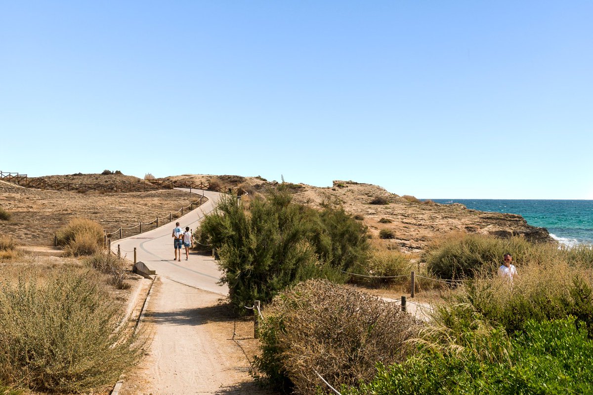 Explore Palma's Coastal Route, winding through areas rich in natural beauty, cultural heritage, and breathtaking landscapes. Are you ready to discover and delight in our enchanting blue trails?

rutalitoral.palma.cat/ruta_litoral/i…

#VISITPALMA