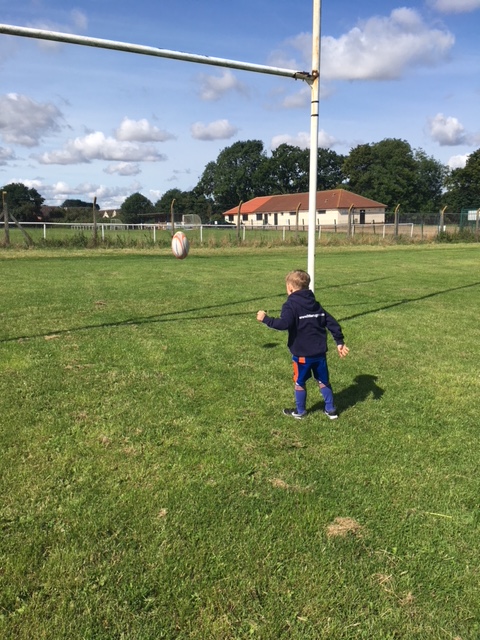 Top work from our #Fairfield members earlier in the week to kick off their new term 👍👏!

It's nearly time for weekend Little Ruggers action with sessions running in #Welwyn, #Royston, #Letchworth, #Stotfold and #Sandy / #Gamlingay 😍. 

#RuggersFamily 🏉