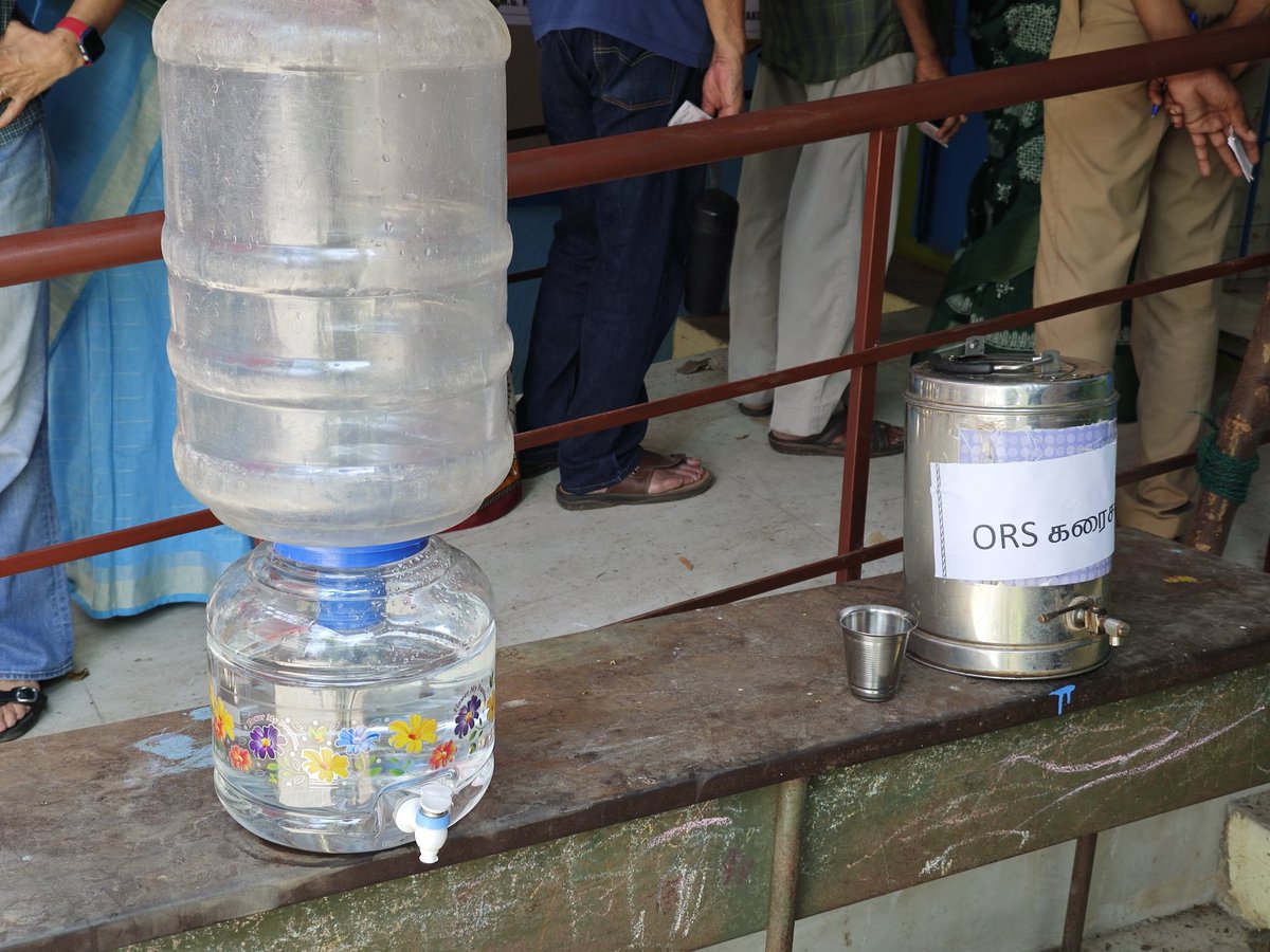 Water and ORS outside polling booth. #ChennaiSummer #Elections2024