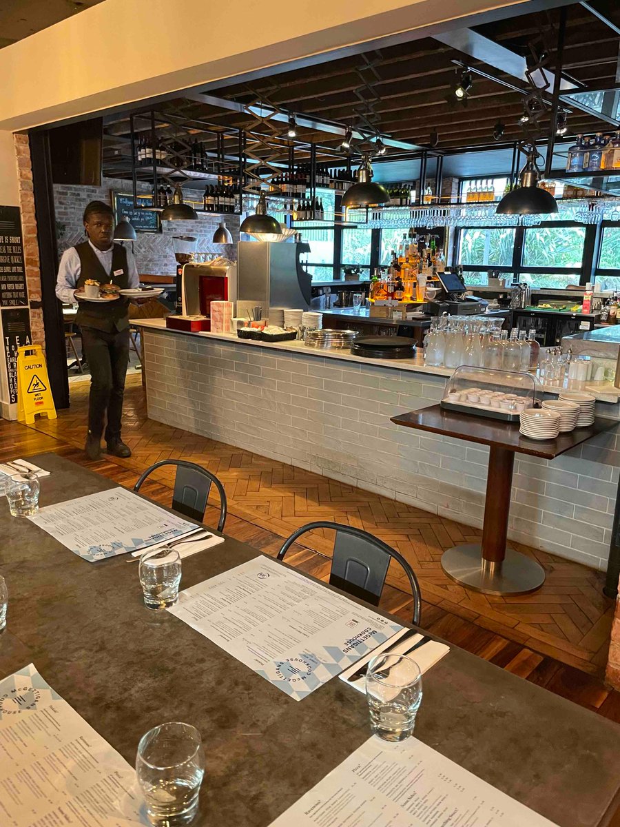 AddressCitywest's tweet photo. Delight in the perfect end-of-week dining experience at McGettigan’s Citywest. Indulge in delicious flavours &amp; unwind in great company. 

Reserve your table ~ https://t.co/eKGeY2xnJ0

🍽️🥂 #WeekendTreats #McGettigansCitywest https://t.co/IP5Q0ooRIO