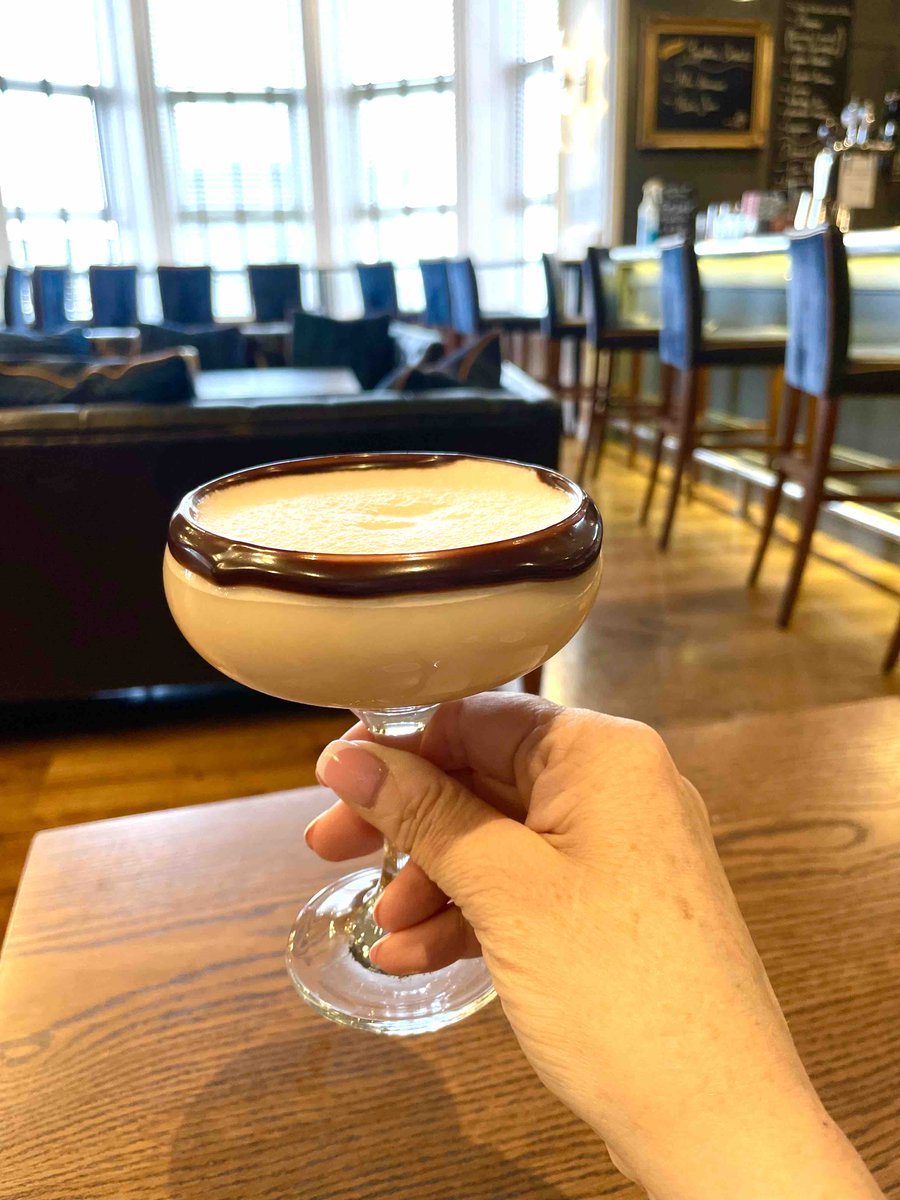 Dreaming of warm, sunny days on our terrace with cocktails and delicious dishes! 🤍✨

#warmerdays #cork #corkcity #corkireland #endofweek #cocktails #cocktailporn