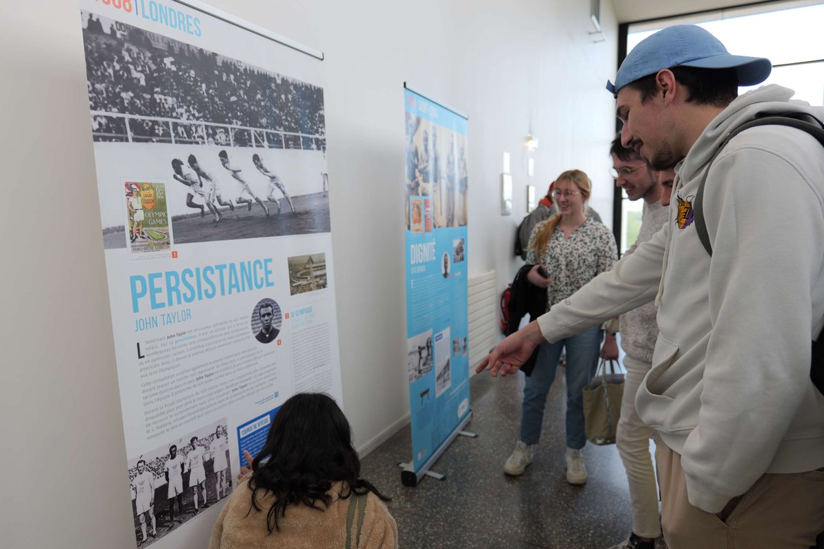 ArtsetMetiers_'s tweet photo. 📣 Le Learning center du campus de Metz accueil l'exposition "Histoire, Sport et Citoyenneté", réalisée par la @CASDEN_BP, partenaire des #JO2024.

🏅 Placé sous le haut patronage d'Emmanuel Macron, le projet bénéficie du label "Olympiade culturelle" décerné par #Paris2024. https://t.co/mpJJ9o1mzP