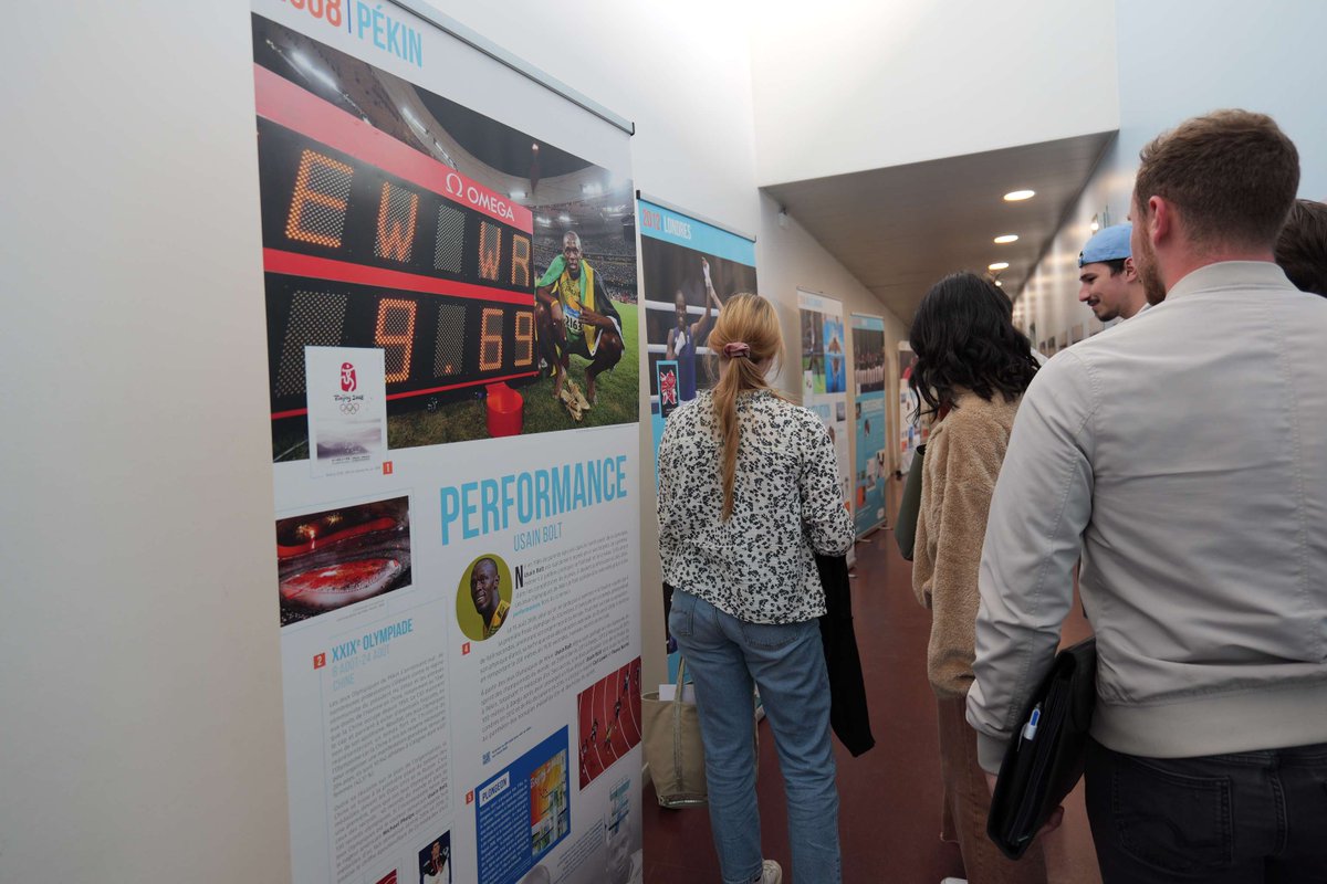ArtsetMetiers_'s tweet photo. 📣 Le Learning center du campus de Metz accueil l'exposition "Histoire, Sport et Citoyenneté", réalisée par la @CASDEN_BP, partenaire des #JO2024.

🏅 Placé sous le haut patronage d'Emmanuel Macron, le projet bénéficie du label "Olympiade culturelle" décerné par #Paris2024. https://t.co/mpJJ9o1mzP