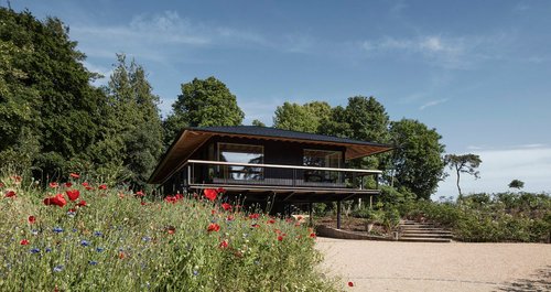 Anyone who considers the one-off house to be simply the indulgent end of design should think again – our webinar is thick with examples of sustainable, stylish and innovative properties @pdparchitects #Lyons Architects ow.ly/qi3T50RjuHa